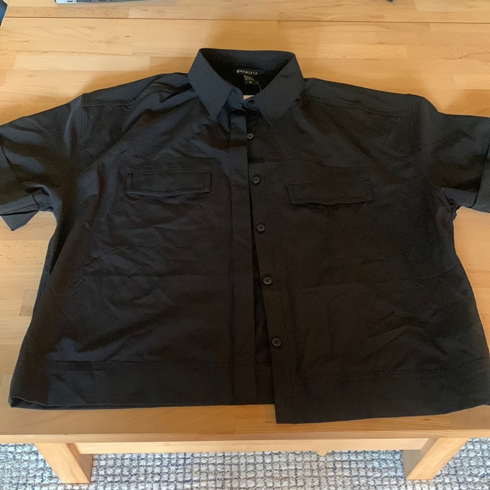 Athleta Hike Packable Top. Size M. Black. NWT